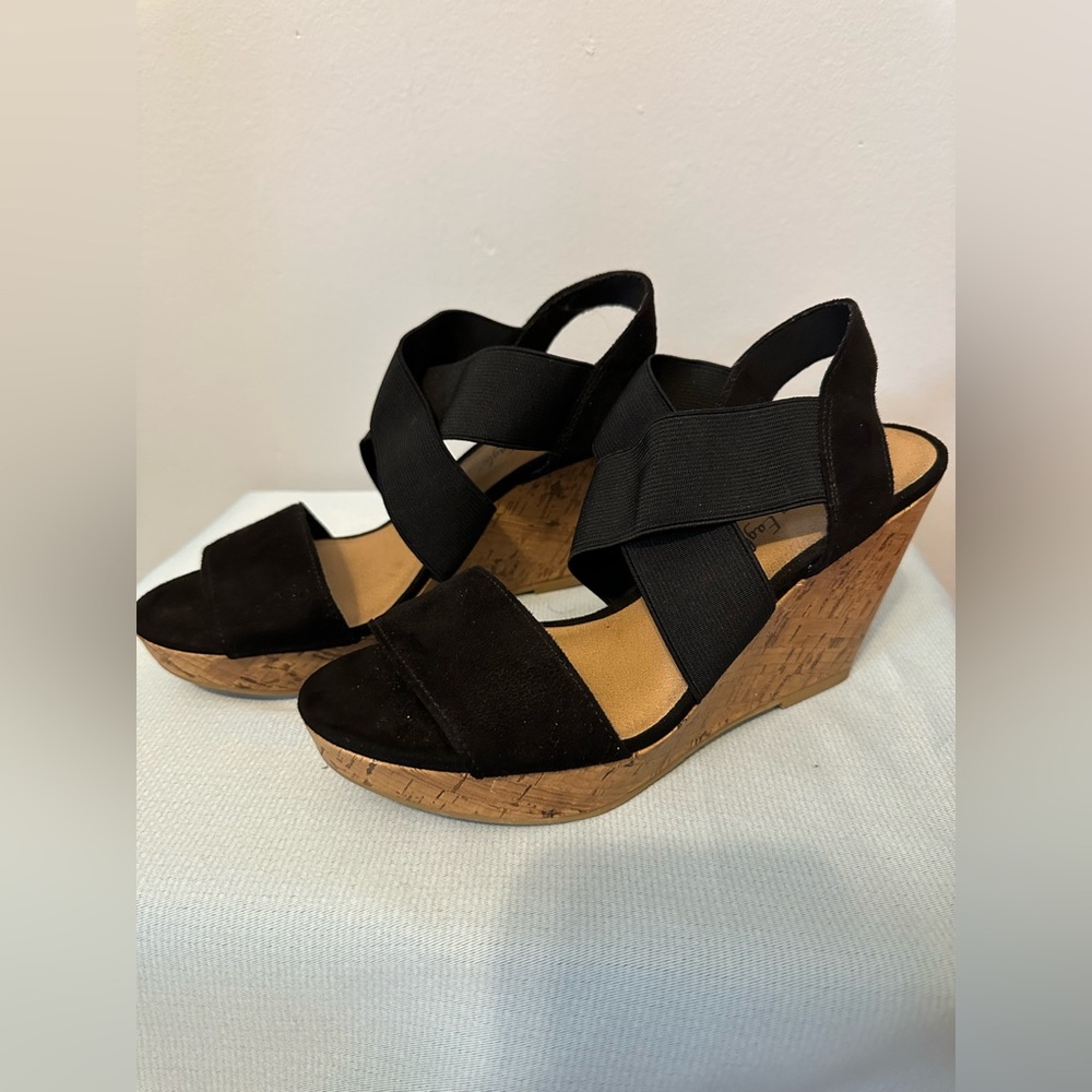 Black American Eagle heels size 6